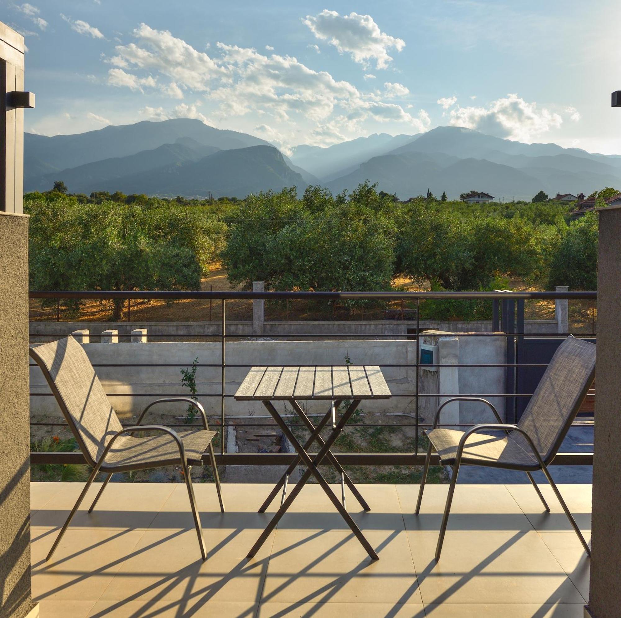 Olive All-Seasons Suites, Panel Hospitality Homes & Villas Litochoro Exterior foto